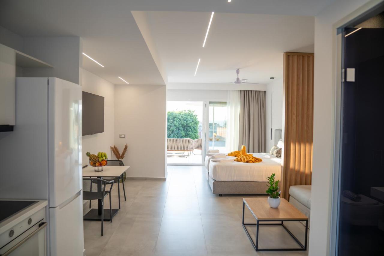 Thimios Suites Adults Only Acharavi  Exteriör bild