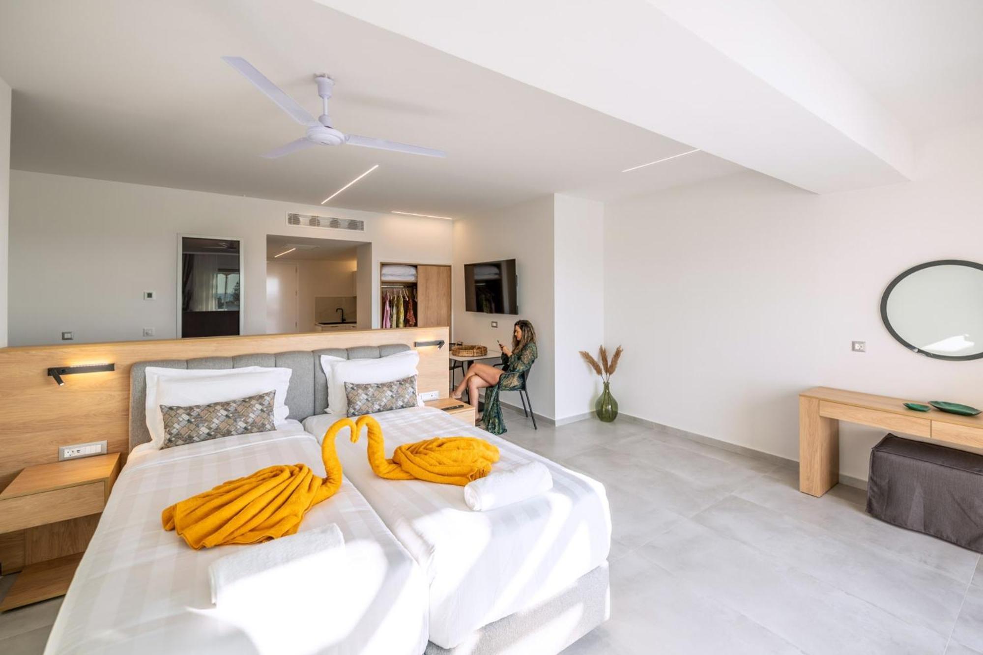 Thimios Suites Adults Only Acharavi  Exteriör bild